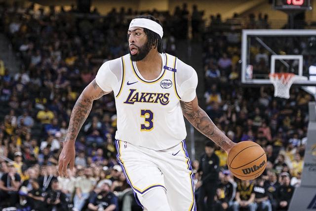 NBA发布康-克尼普尔新季定妆照，期待他的成长